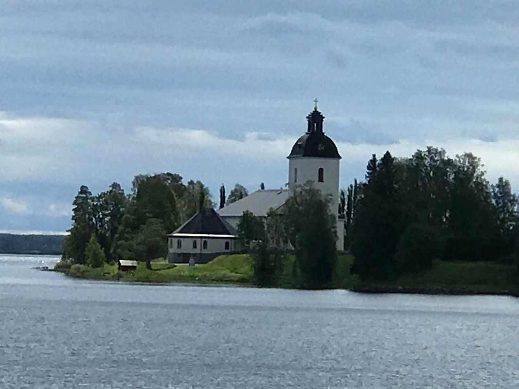 The Road Ahead - På Rullskidor genom Sverige kyrkor